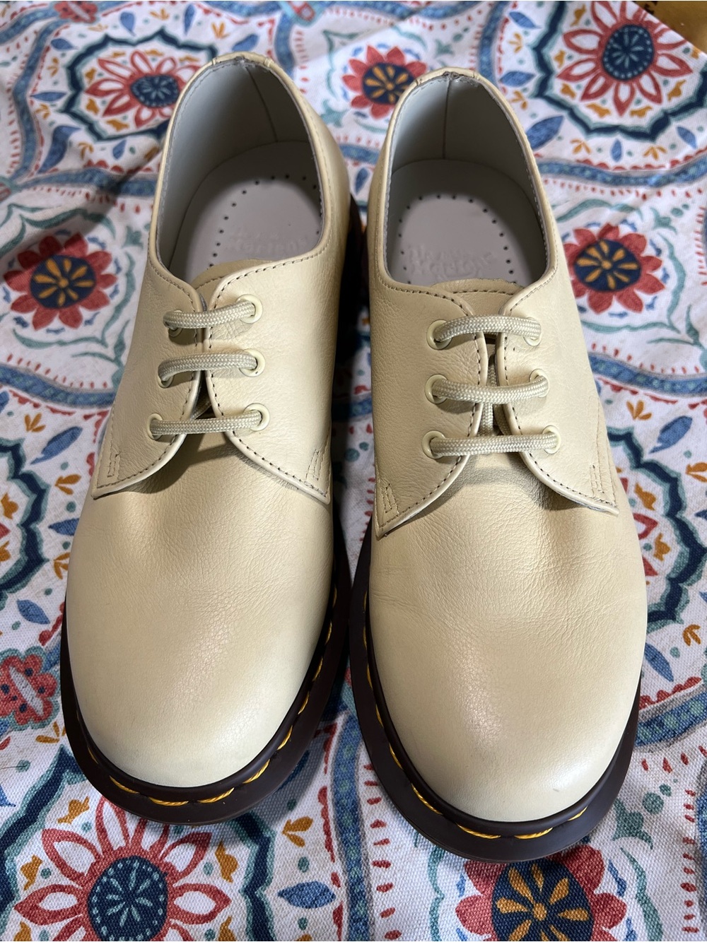 Dr. Martens 3-Eye Oxford Shoes Pastel Yellow Women’s 6 UK 4 EU 37 Style 24481